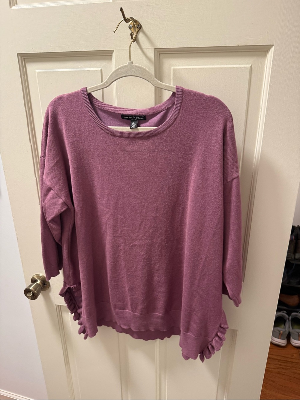 Cable & Gauge Mauve Ruffle-Hem Pullover Top